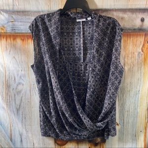 EUC New York & Co Cap Sleeve Surplice Faux 2 Piece Wrinkle Resistant No Stretch